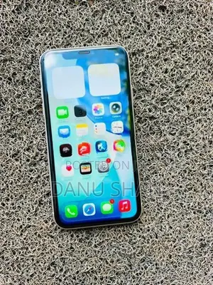 Apple iPhone 11 (Used)
