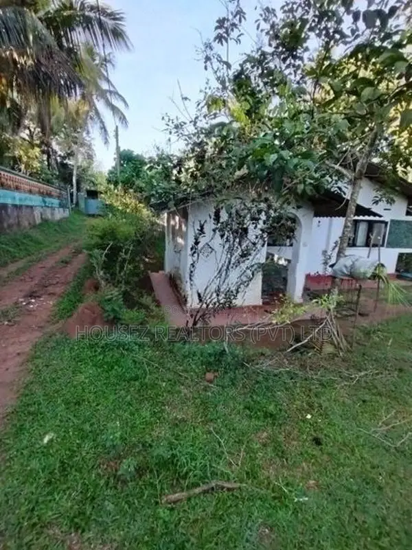 Single-Storey House for Sale in Meerigama