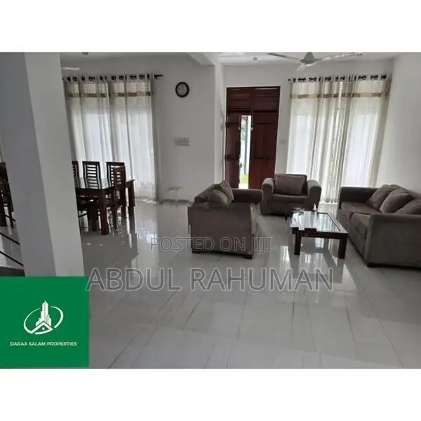 Luxurious 2story Single House 5 Rooms Mortuwa