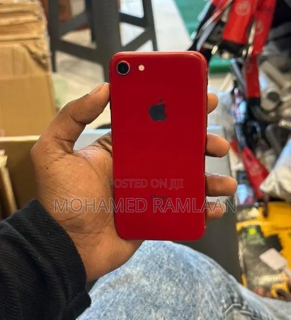 Apple iPhone 8 RED (Used)