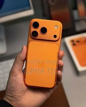 Apple iPhone 17 Pro Max 512gb orange (Used)