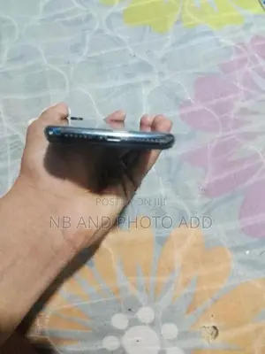 Apple iPhone X (Used)