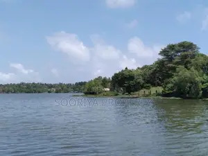 Lake Facing Land for Sale in Moratuwa
