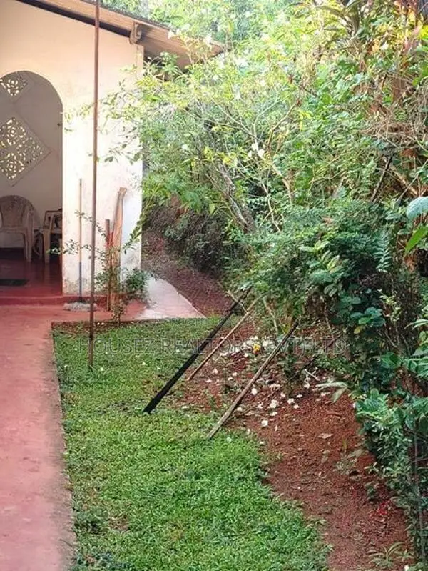 Single-Storey House for Sale in Meerigama