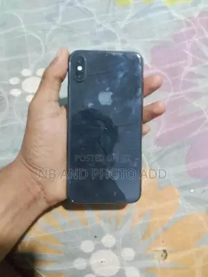 Apple iPhone X (Used)