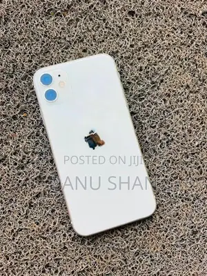 Apple iPhone 11 (Used)