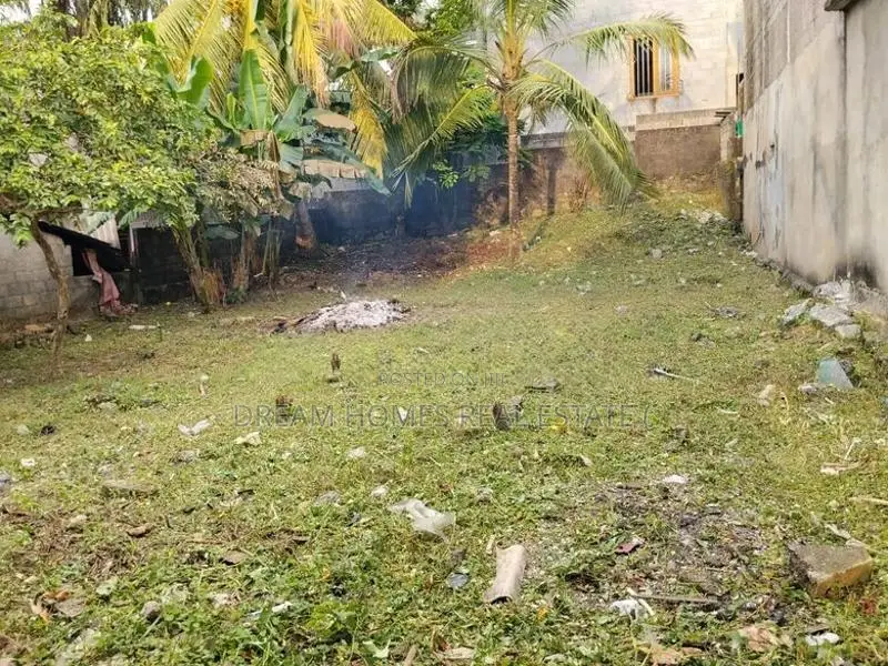 11 Perch Land for sell IN Malabe Town