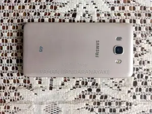 Samsung Galaxy J7 (Used)