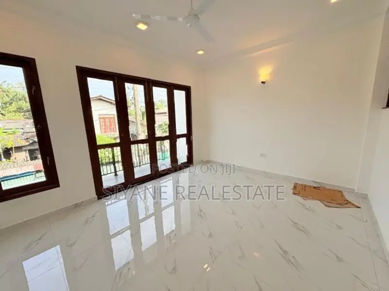 Brand New House For Sale In Jayaliyagama, Polgasovita