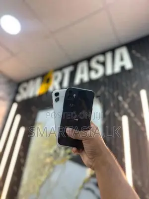 Apple iPhone 12 128GB (Used)