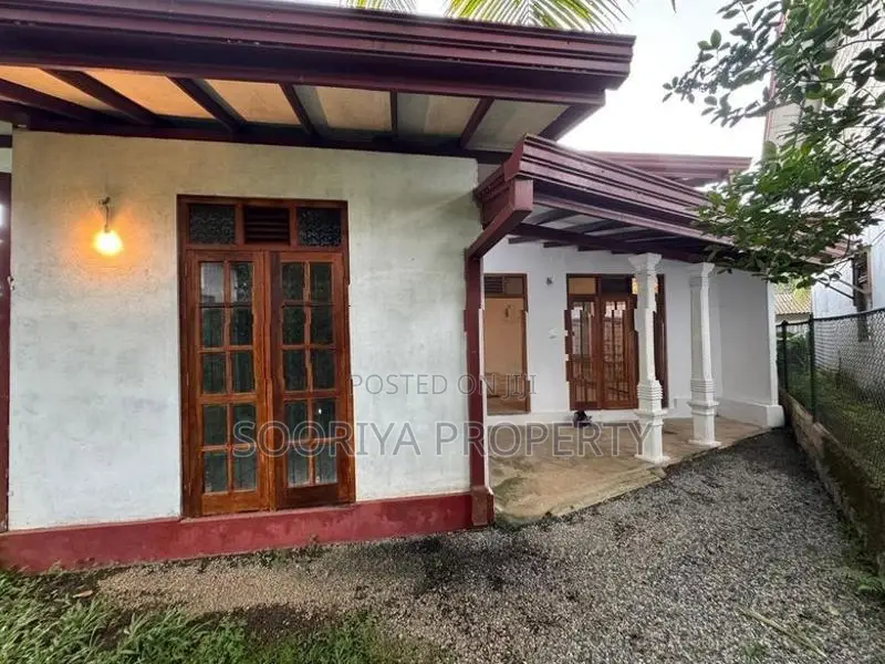 Bandaragama Gelanigama House for Sale