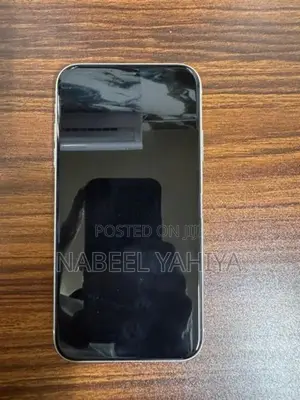 Apple iPhone 11 (Used)
