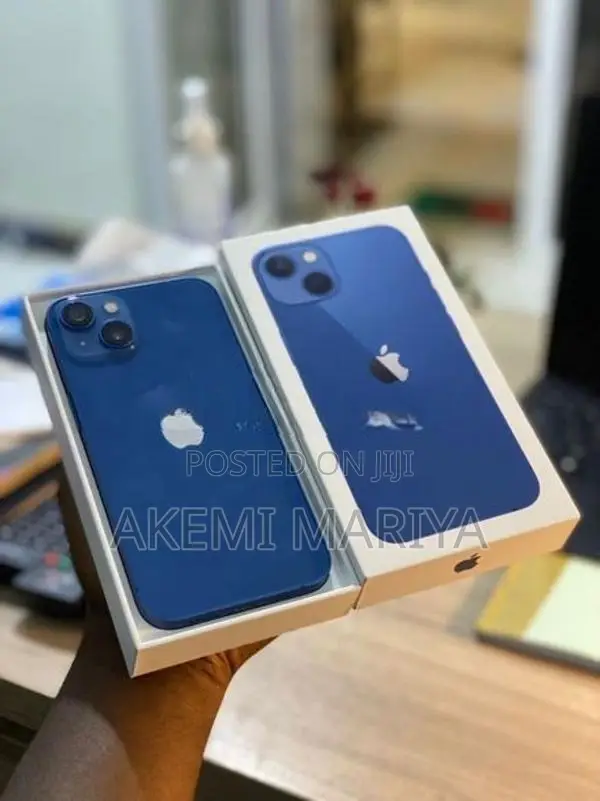 Apple iPhone 13 (Used)