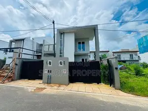 Brand New Super Luxury House for Sale in Piliyandala Kahathuduwa