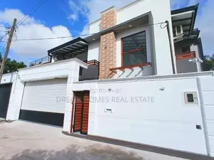 Architecturally Designed Luxury Home – Piliyandala | 5 Bedrooms