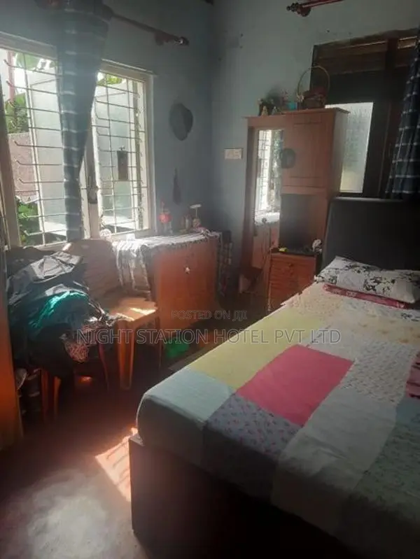 House with Valuable Land for Sale – Suwarapola, Piliyandala