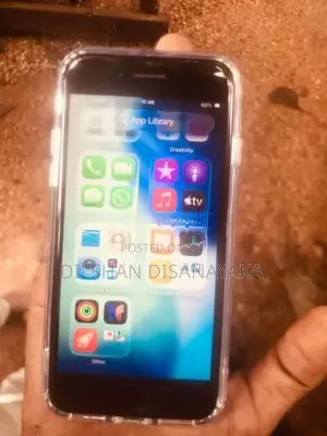 Apple iPhone SE 2 (Used)