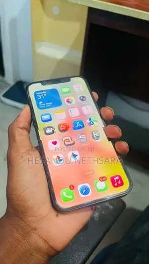 Apple iPhone 12 (Used)