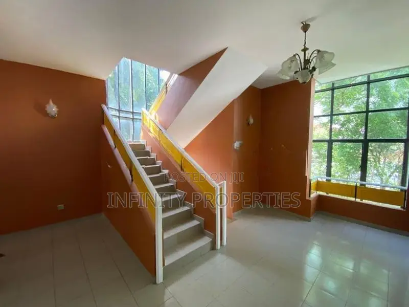 (AF006) House for Sale in Fairfield Gardens, Colombo 8