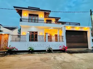 Value Built Brand New Upstairs 4 Bed Rooms House For Sale in Negombo