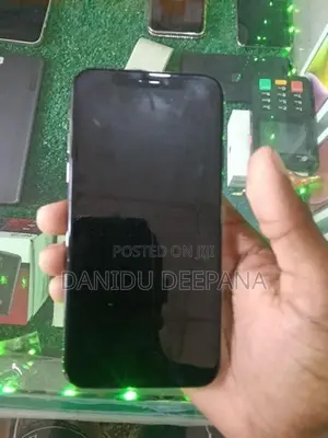 Apple iPhone X (Used)