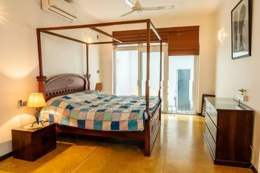 Luxury Fully Furnished House for Sale in Thalawathugoda