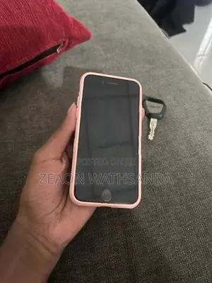Apple iPhone 7 (Used)