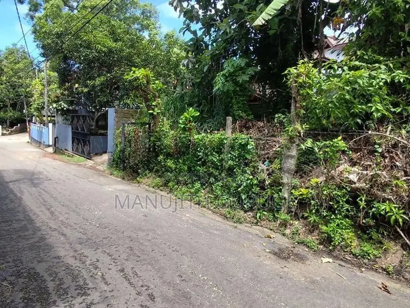 අම්බලන්ගොඩ නගර සීමාවෙන් අගනා ඉඩමක් විකිණීමට