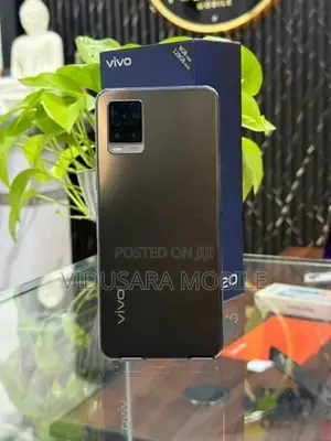 Vivo V20 8GB/128GB (Used)