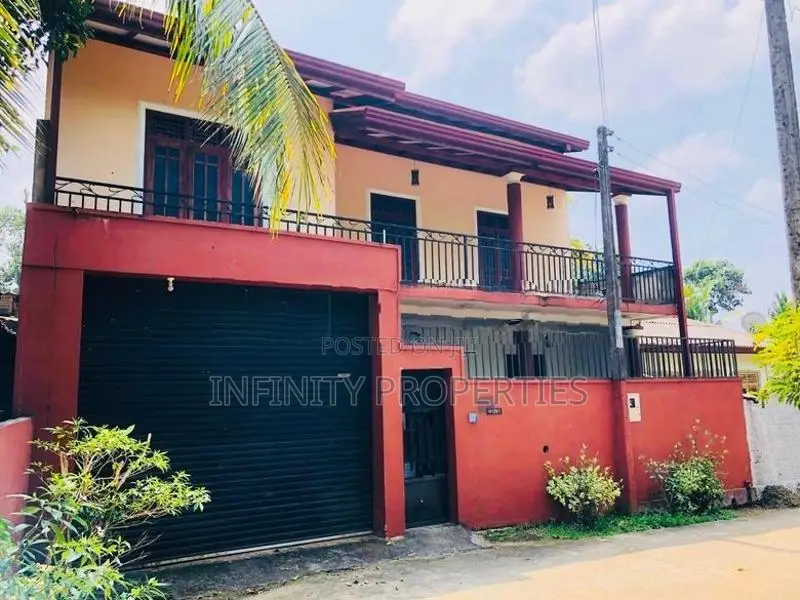 (AFA283) 02 Storey House with 6P Sale in Piliyandala