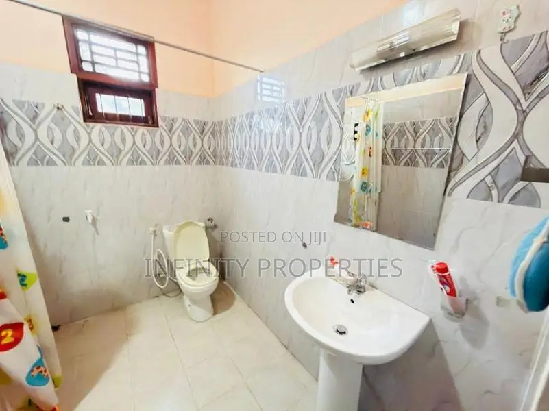 (AFA283) 02 Storey House with 6P Sale in Piliyandala