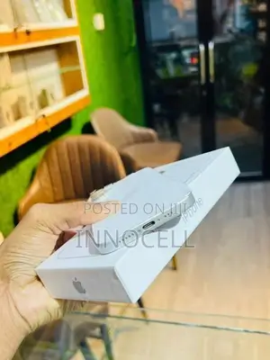 Apple iPhone 16 128GB (Used)