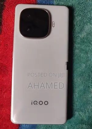 iqoo neo 10r (Used)