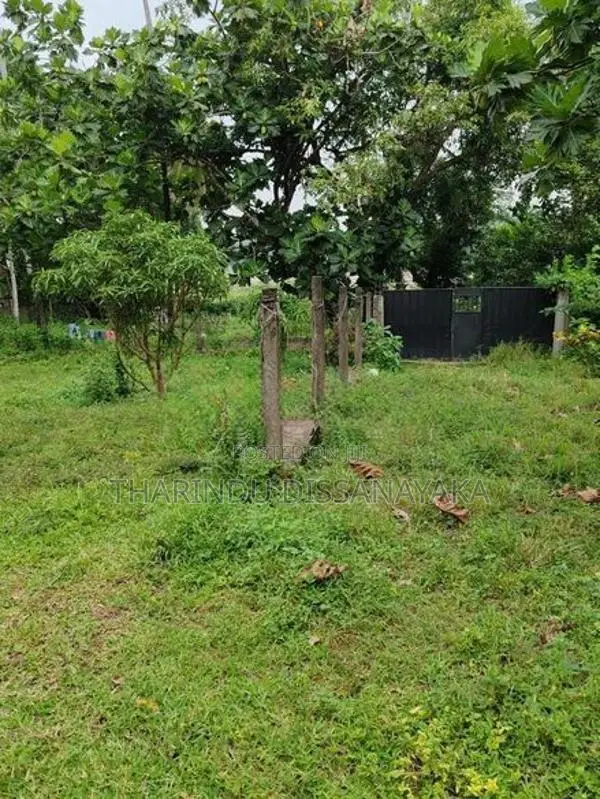 Land for Sale in Kadawatha