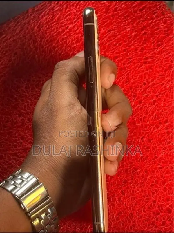 Apple iPhone 11 Pro (Used)