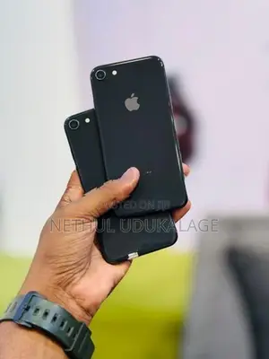 Apple iPhone 8 64GB (Used)