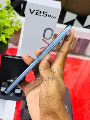 Vivo T4x 6-128 (Used)