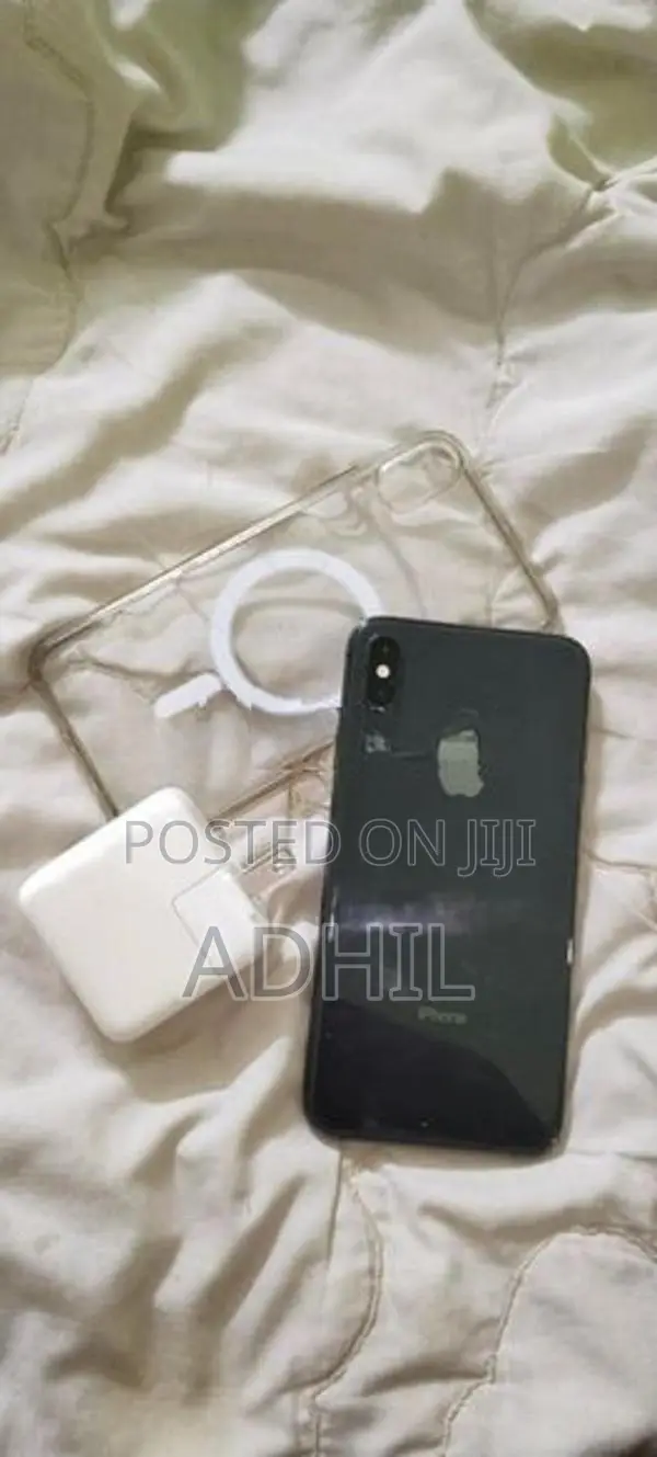Apple iPhone XS Max (Used)