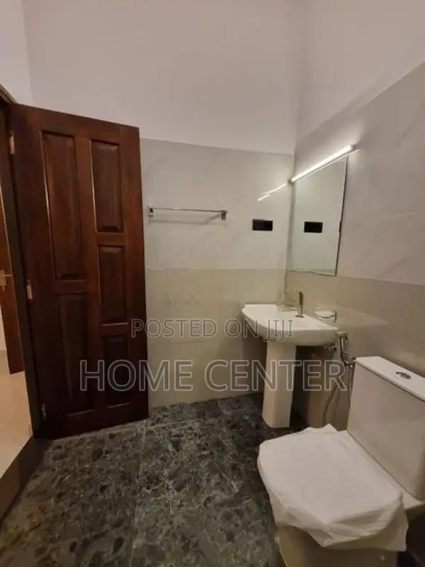 Single History House For Sale in Piliyanthala