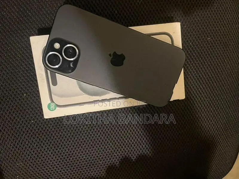 Apple iPhone 15 black (Used)
