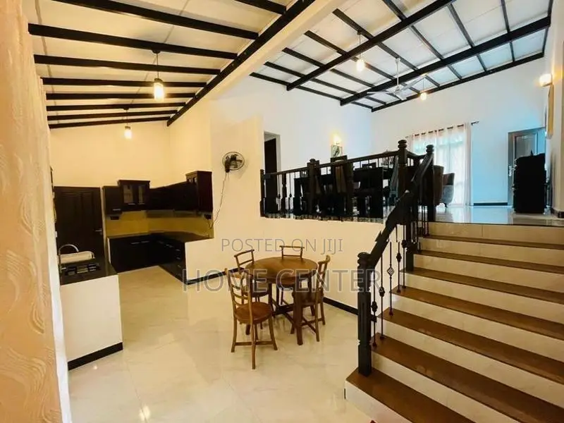 Single History House For Sale in Piliyanthala