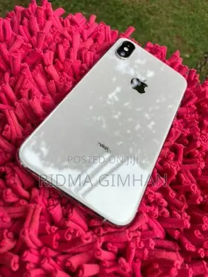 Apple iPhone XS (Used)