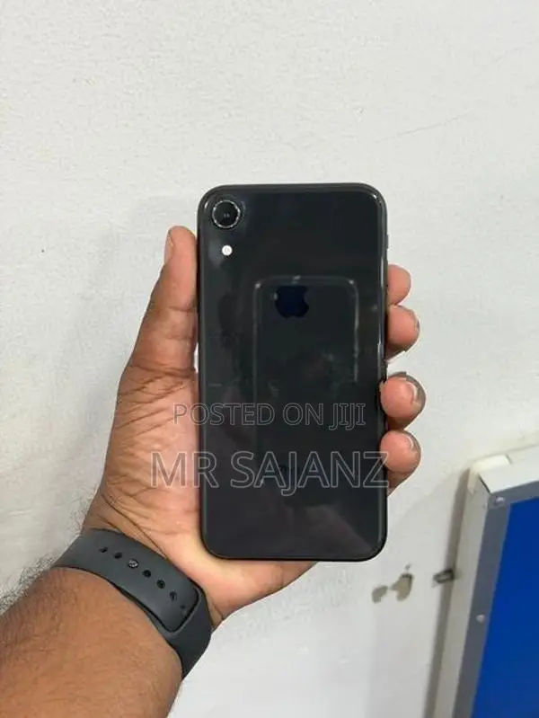 Apple iPhone XR Black Edition (Used)