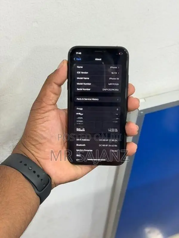 Apple iPhone XR Black Edition (Used)
