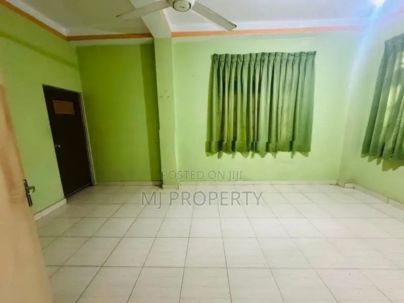 (YR-1094) Valuable Downfloor House Rent in Kottawa