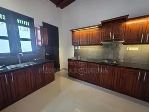 බටුවන්දර පිහිටි අලුත්ම තනිමහල් නිවස විකිනීමට