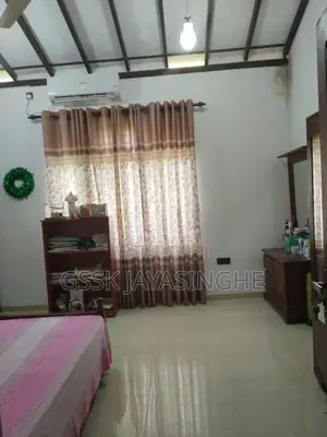 Two Story House for Rent Near the Railway Station at Kekanadura Town