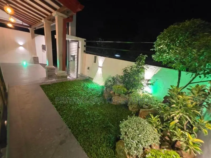 කහතුඩුවෙන් අලුත්ම තනිමහල් නිවසක් විකිනීමට