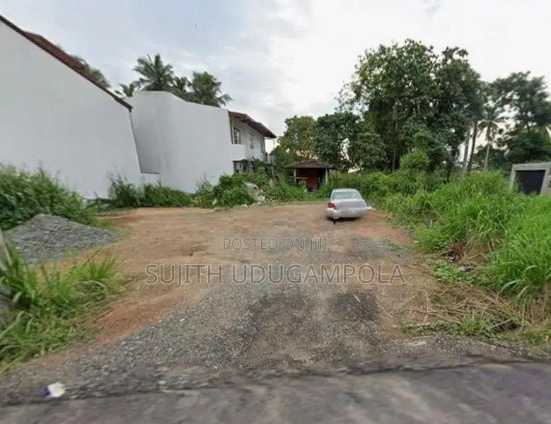 Land for Sale in Kadawatha