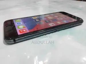 Apple iPhone 7 (Used)
